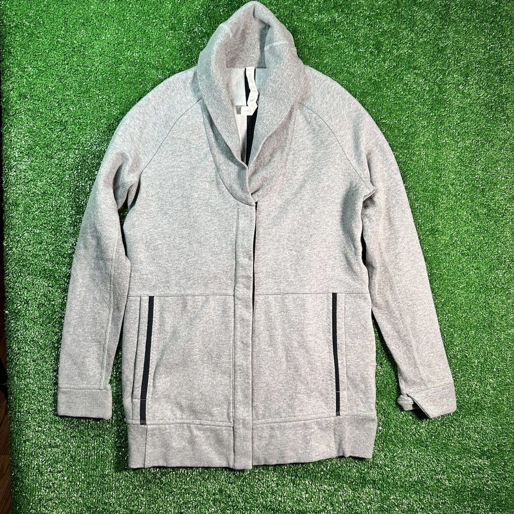 Lululemon Women’s Heather Grey Yin To My Yang Cardigan Fleece Jacket 6 S